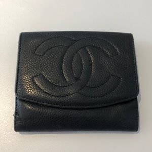 CHANEL CC Logo Bifold Wallet Black Caviar Leather